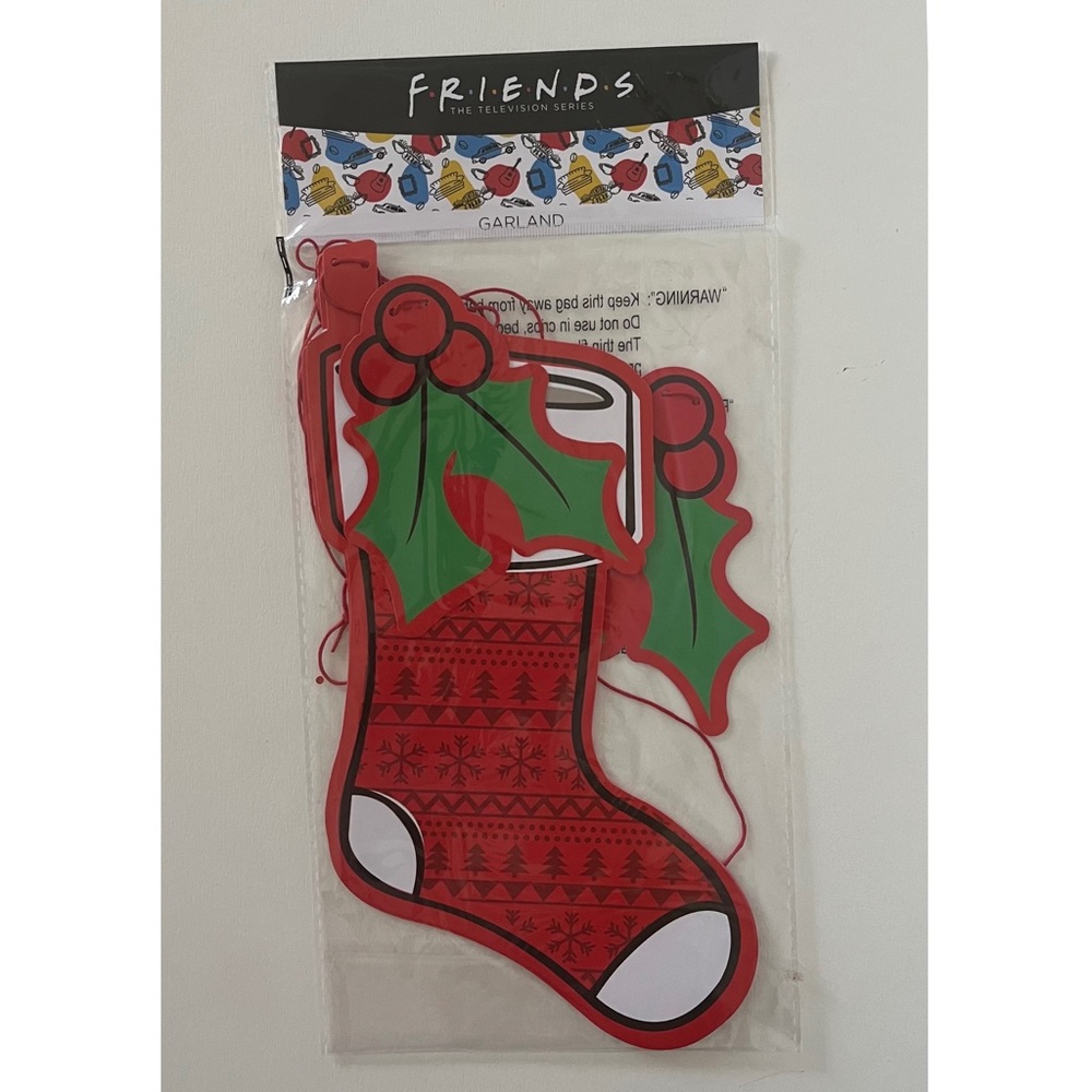 NWT Friends TV Show Holiday Garland Decoration